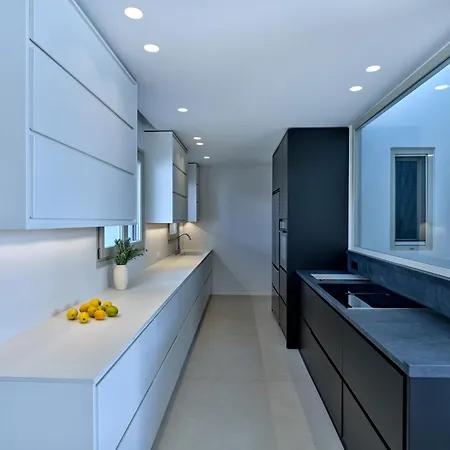 Βίλα Walk To Naousa, 5br Pool Villa,villa Yagha *