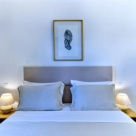 Walk To Naousa, 5br Pool Villa,villa Yagha Βίλα