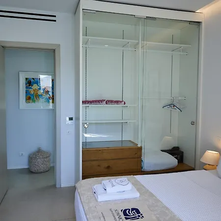Walk To Naousa, 5br Pool Villa,villa Yagha 别墅