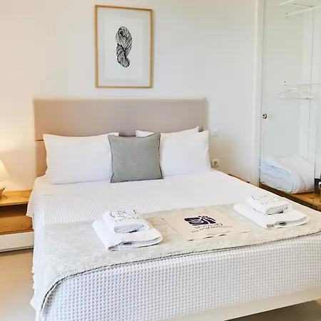 别墅 Walk To Naousa, 5br Pool Villa,villa Yagha